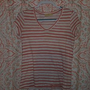 Loft sun washed light orange and white womans tee